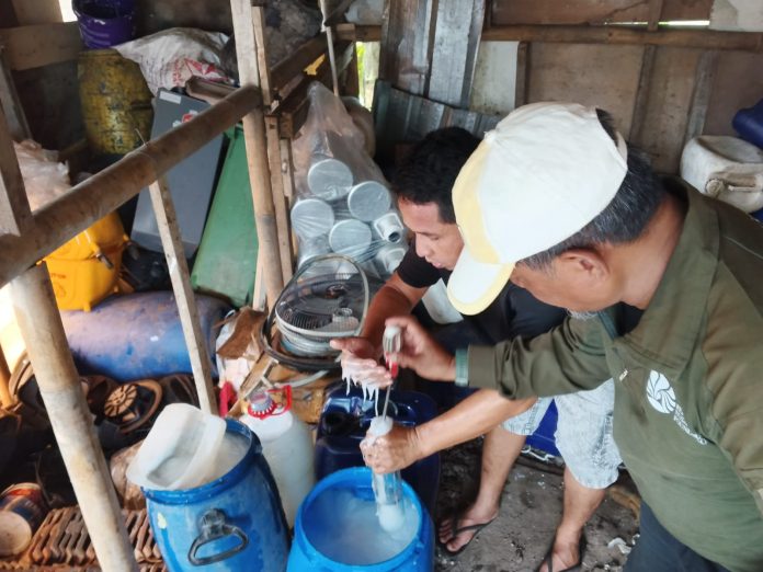 Sungai Ciliwung Berbusa