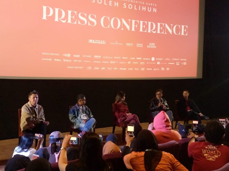 Sinopsis Film Harta Tahta Raisa