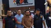 IMG-20240726-WA0002 Pegawai KPK Gadungan Yang Peras Pejabat Pemkab Diserahkan ke Polres Bogor